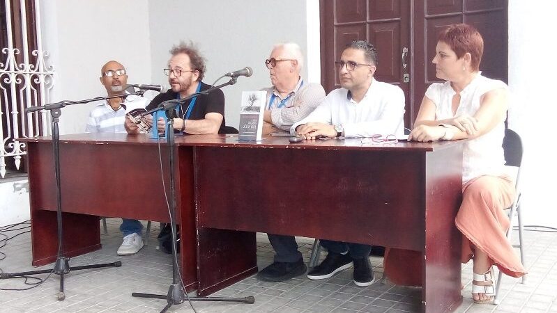 La poesía une y atraviesa fronteras