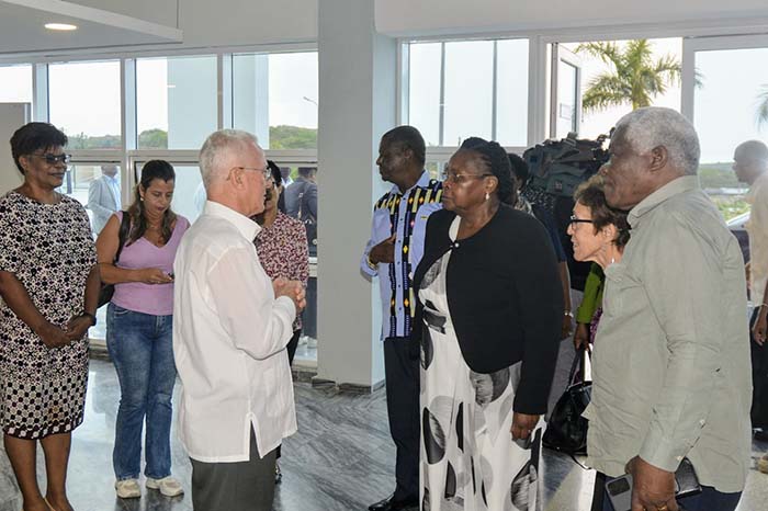 Visita delegación de Mozambique Centro Fidel Castro y otras instituciones emblemáticas cubanas