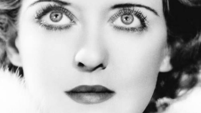 Los ojos de Bette Davis en las canciones de Mirta