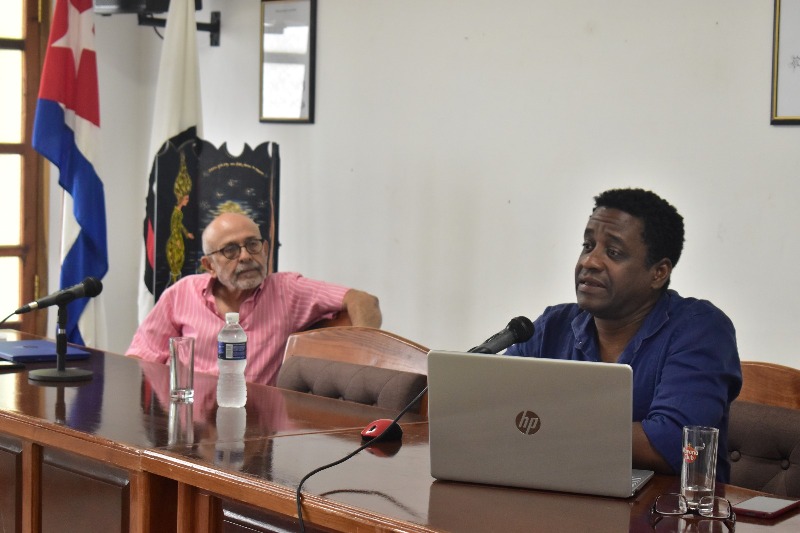 Debaten en la Uneac sobre la racialidad en el humor cubano
