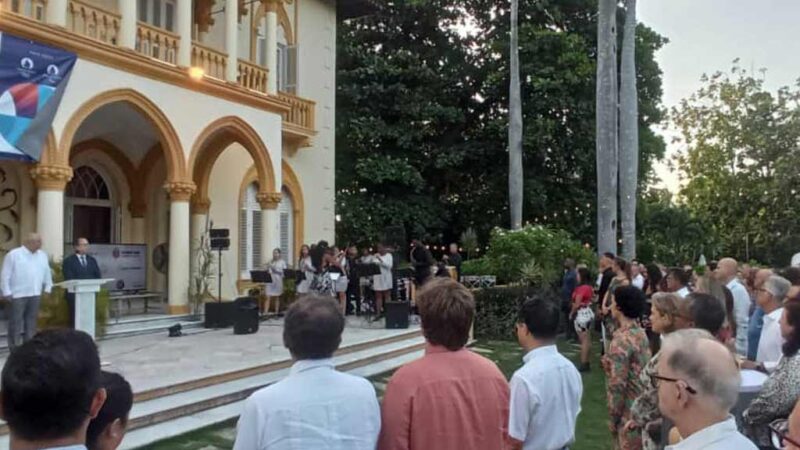 Celebran en Cuba la Fiesta Nacional de Francia