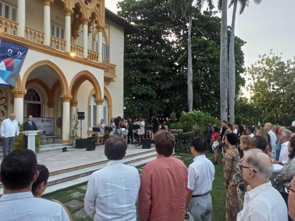 Celebran en Cuba la Fiesta Nacional de Francia