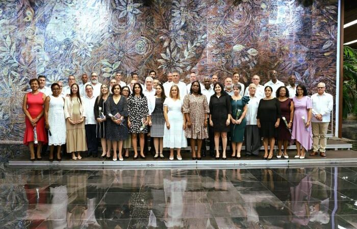 Firman juramento 32 nuevos embajadores cubanos