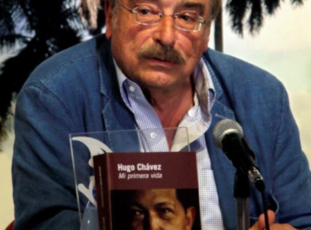 La primera vida de Hugo Chávez