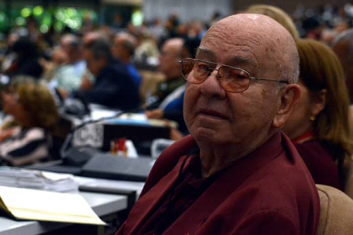 Miguel Barnet: “cubano es quien ame su tierra, no la mancille y la dignifique viva donde viva”