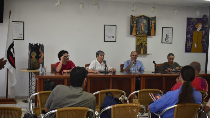 Dedican panel a Teatro de Las Estaciones por sus 30 años