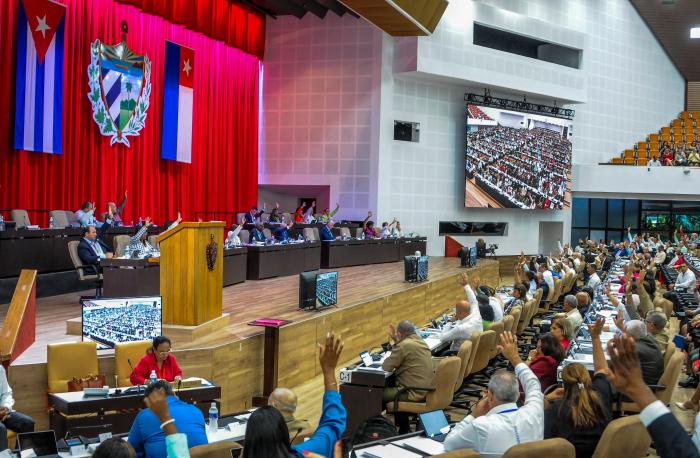 Dos ministerios y una provincia bajo la mirada hoy del Parlamento cubano