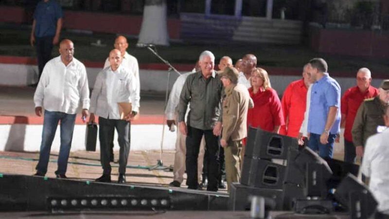 Presiden Raúl y Díaz-Canel acto nacional por el 26 de Julio en Sancti Spíritus