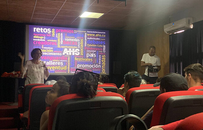 Estrenan este sábado el telefilme Invisibles