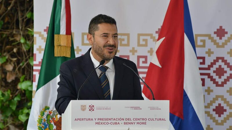 Presentan Centro Cultural México-Cuba «Benny Moré»
