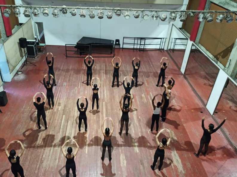 Convocan a curso para bailarín de danza española