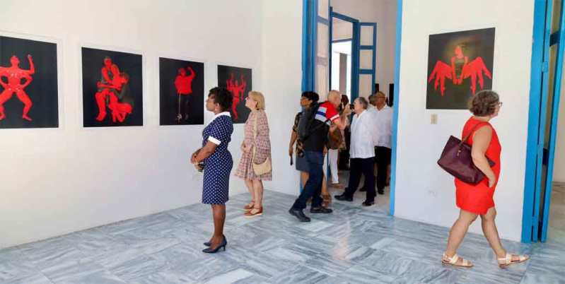 Inauguran en Cuba exposición de fotógrafa boliviana