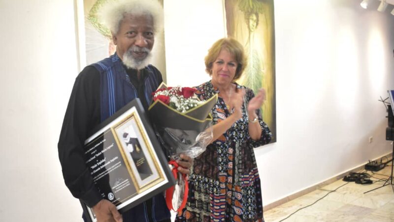 Wole Soyinka en la Uneac: «es muy bueno estar de regreso con esta familia creadora»