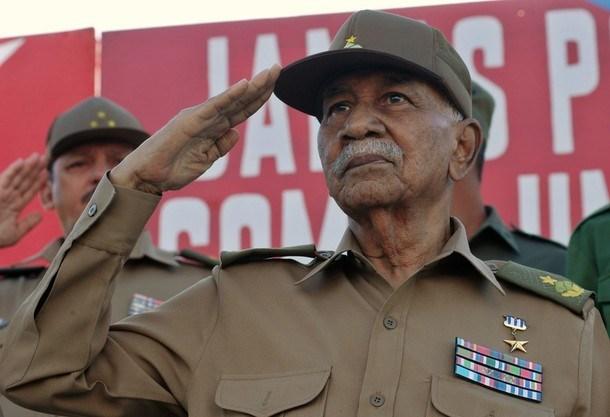 Juan Almeida Bosque, el verso popular y sencillo de los cubanos
