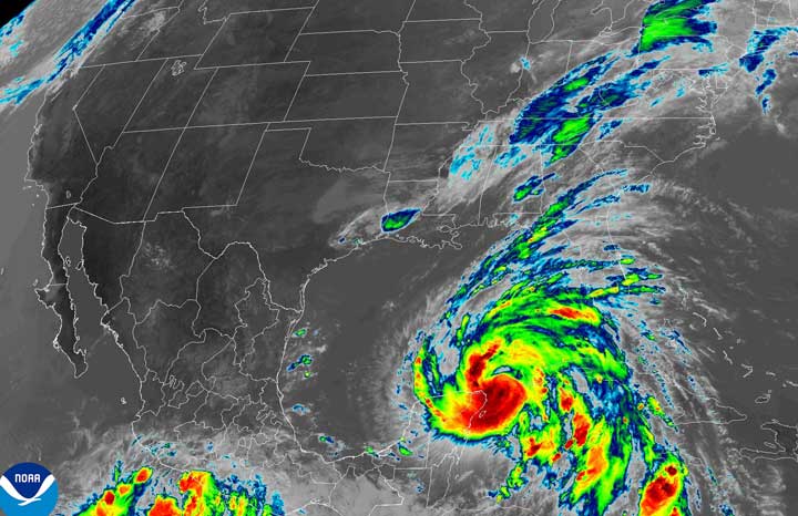 Helene provoca intensas lluvias y fuertes vientos a su paso por Cuba