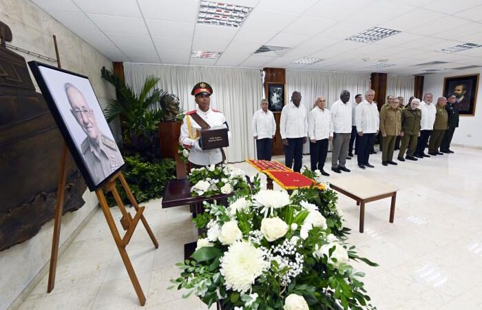 La huella de modestia y lealtad del General Espinosa