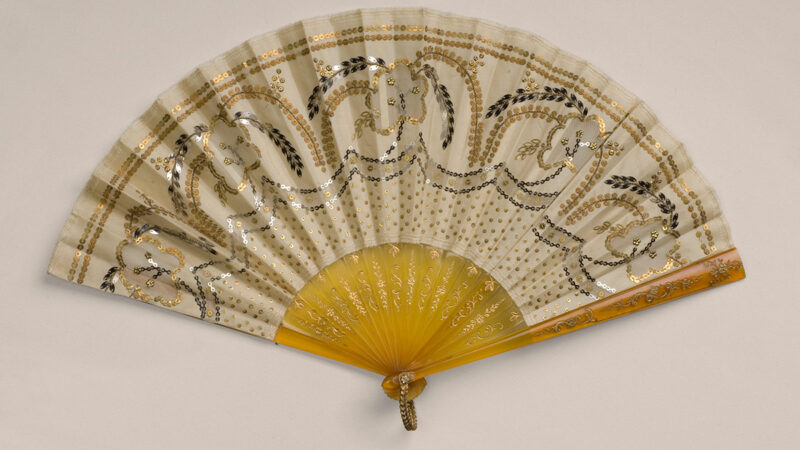 Cita en Enciclopedia, los primeros abanicos