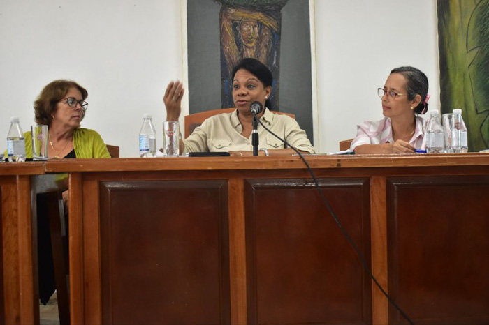 Debates fructíferos en reunión de la presidencia de la Uneac