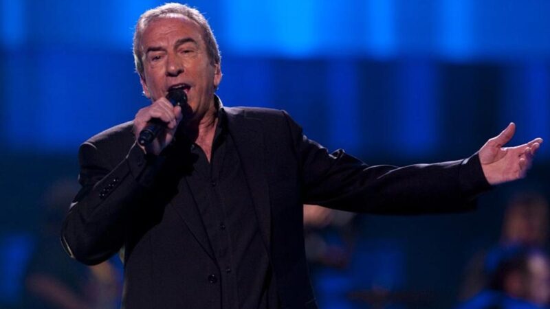 En la Media hora con su intérprete, José Luis Perales