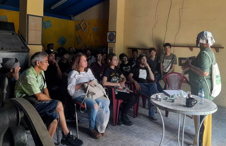 Realizan en Holguín segunda edición del Encuentro de Artistas Papeleros