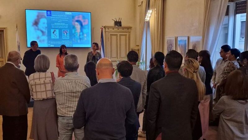 Exhiben en Italia exposición pictórica sobre Celia Sánchez Manduley