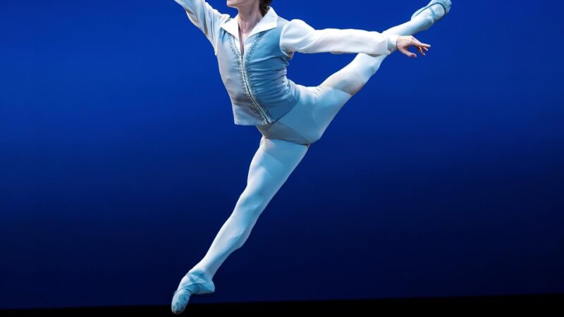 Gran bailarín ruso Daniil Simkin actuará en 28º Festival de Ballet de La Habana