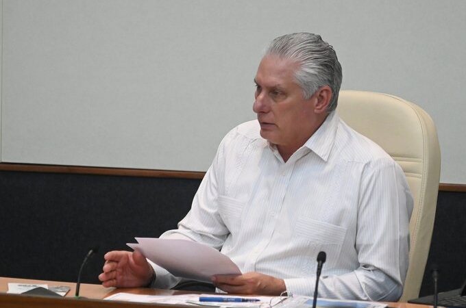 Cuba activa Consejo de Defensa Nacional ante amenaza de huracán Rafael