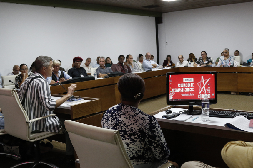 Diálogos sobre el arte, la ética y la sociedad distinguieron los debates en primera jornada del X Congreso de la Uneac