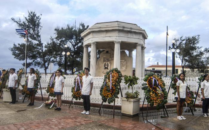 Fidel y su homenaje a los ocho estudiantes de Medicina