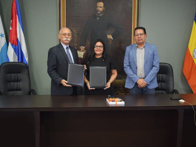 Firman Cuba y Honduras convenio de colaboración en materia educativa