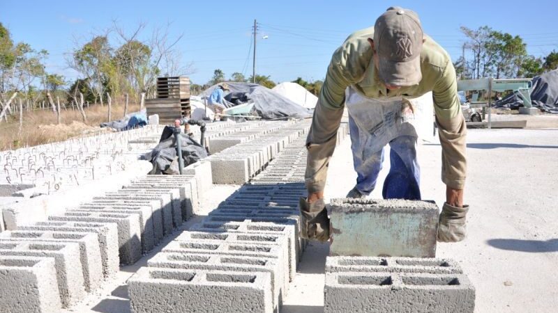 Gobierno cubano subsidiará materiales de construcción a afectados por huracán Oscar