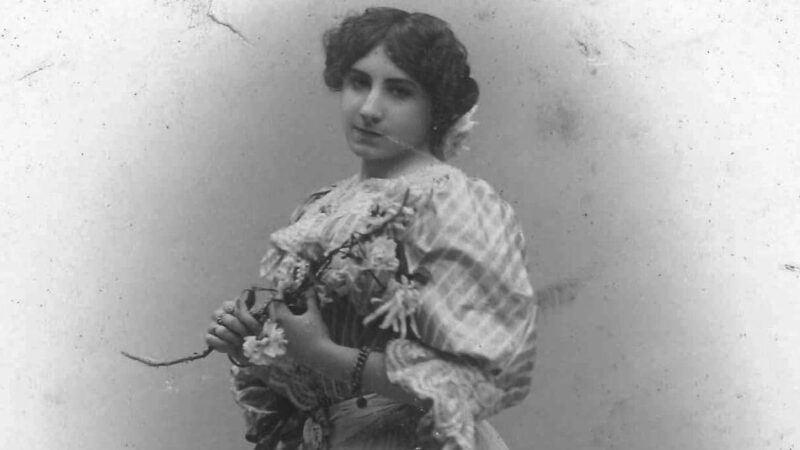 La creación lírica de Pilar de Valderrama Alday