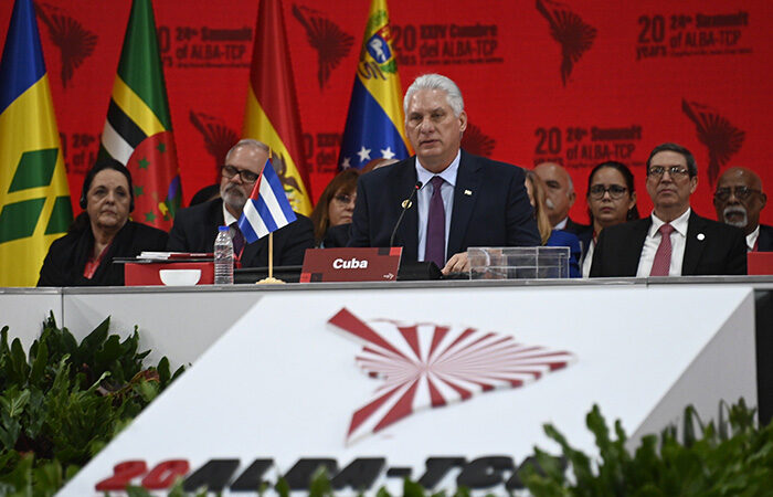 ALBA-TCP: defensa articulada de hermanos en la historia