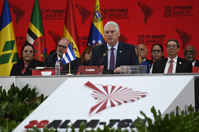 ALBA-TCP: defensa articulada de hermanos en la historia