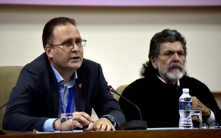 Debaten sobre la colonización cultural en Asamblea Nacional del Poder Popular