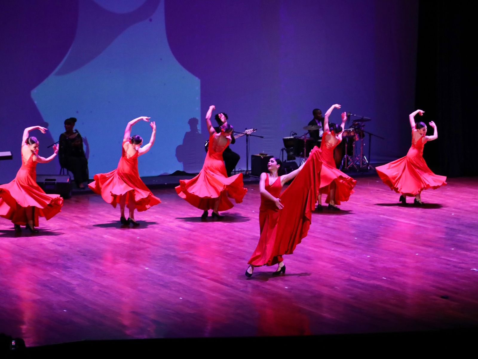 Exitosa presentación de Lizt Alfonso Dance Cuba en México