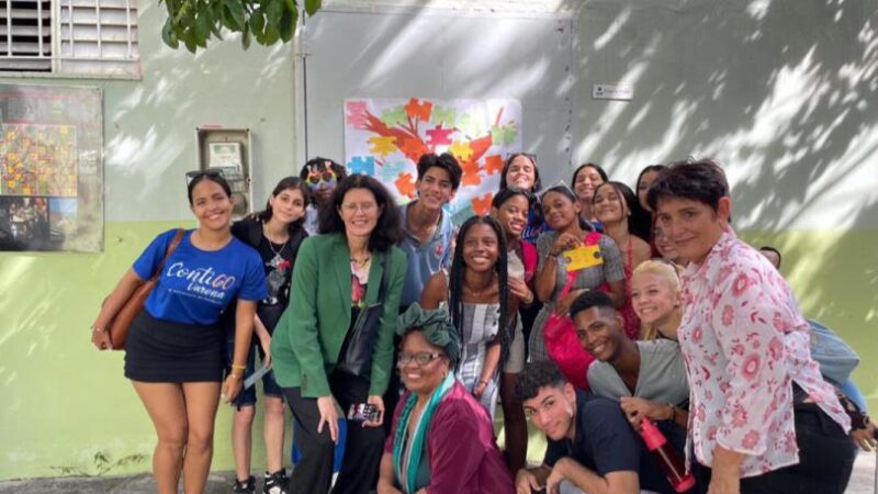 Instituciones educativas cubanas en Semana de la Cultura Británica