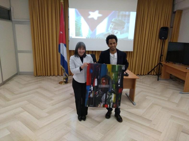 Dona pintor Ascanio obra a Embajada de Cuba en Italia