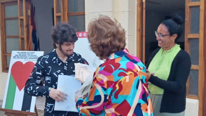 Entrega Unión de Escritores y Artistas de Cuba premios de música