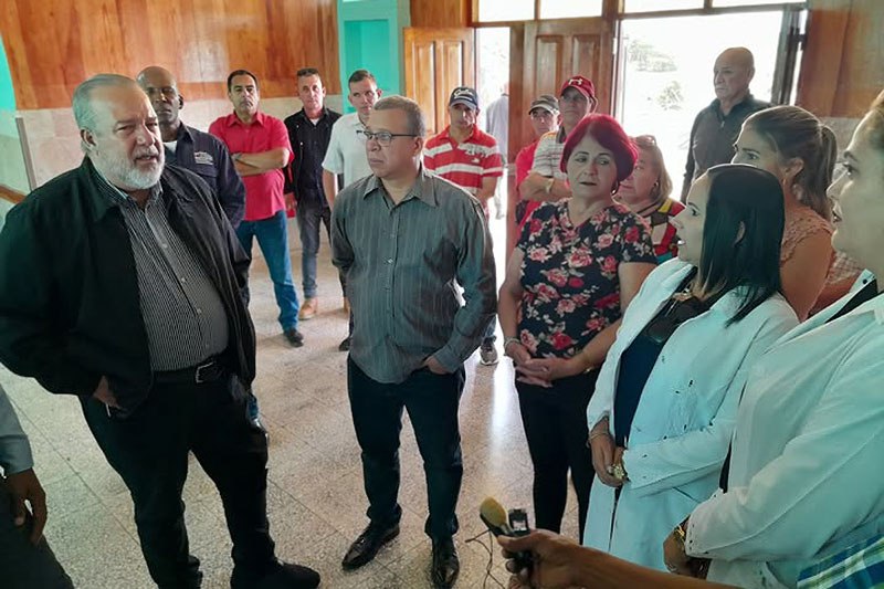 Chequea Primer Ministro calidad de vida de vulnerables en Gibara