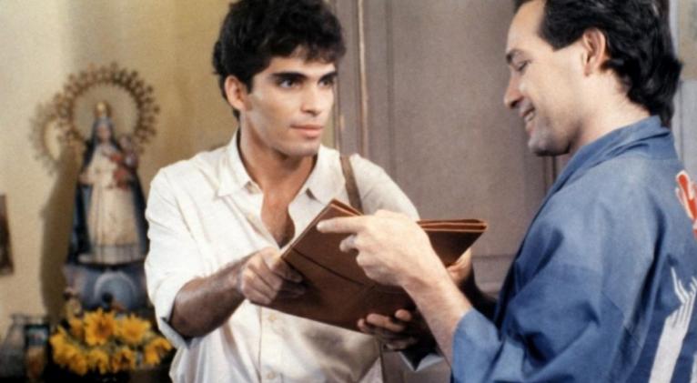 Proyectarán en Argentina el multipremiado filme cubano Fresa y chocolate