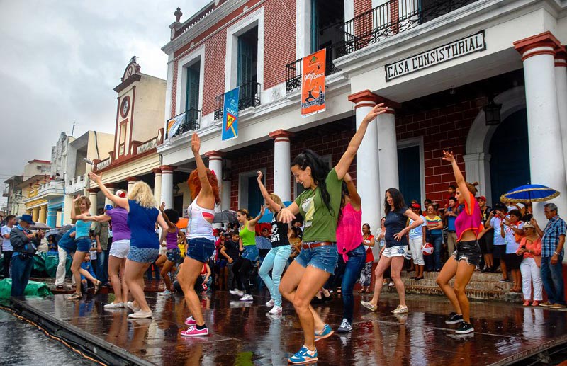 Romerías de Mayo: promover las industrias culturales en favor del arte joven