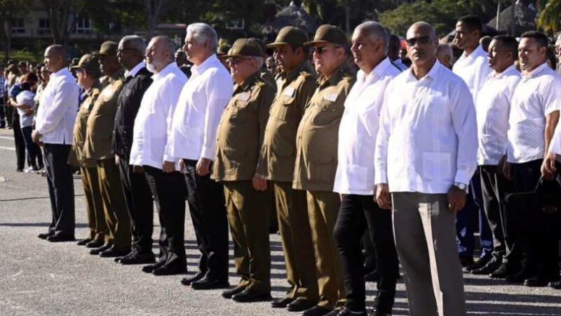 Encabeza Díaz-Canel ceremonia de homenaje póstumo a los combatientes fallecidos