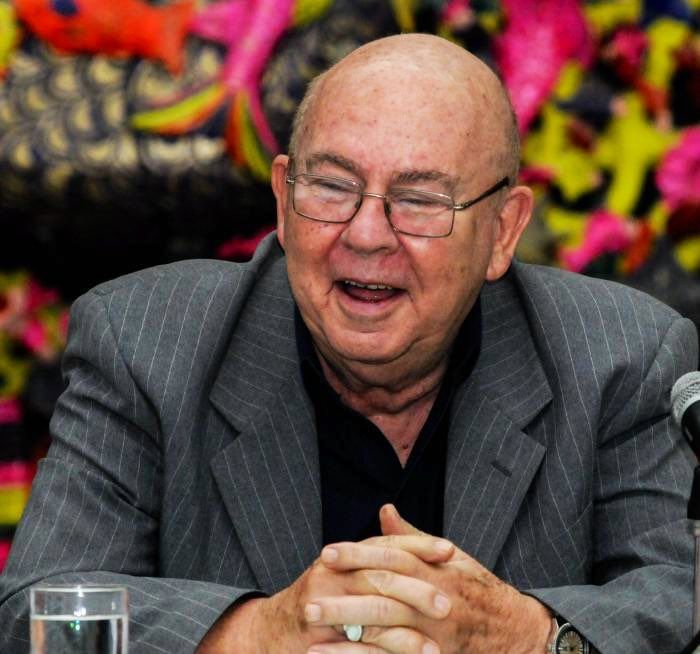 Felicitaciones a Miguel Barnet en su cumpleaños 85