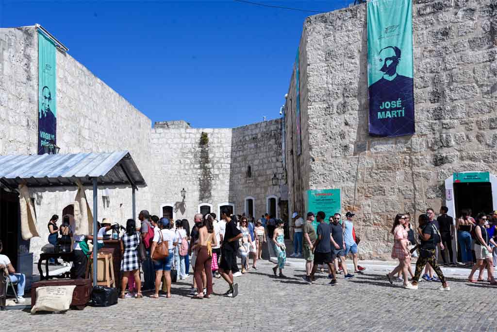 «Isabel bajo la lluvia eterna» en Feria del Libro de La Habana