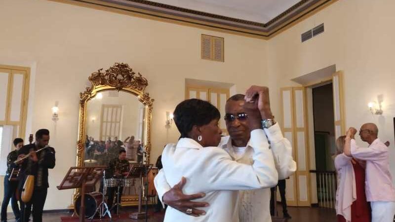 Seleccionarán este sábado en La Habana parejas de baile para encuentro danzonero