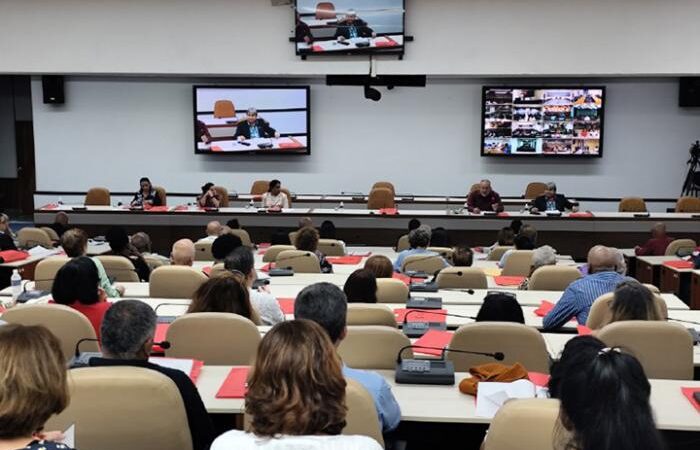 La cultura de la comunicación debe expandirse a todos los sectores de la sociedad