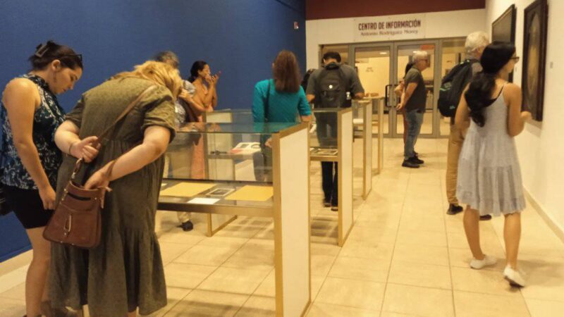 Homenaje a José Martí desde la obra del artista Juan Jorge Peoli