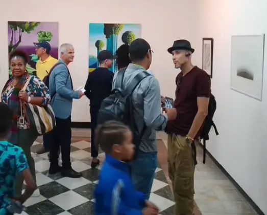 Exposición Line Up visibiliza la obra de jóvenes artistas cubanos