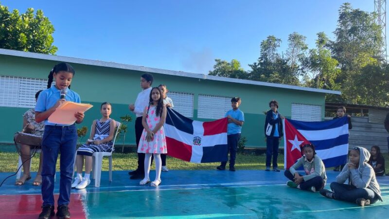 Alumnos dominicanos evocan pensamiento de patriota cubano José Martí